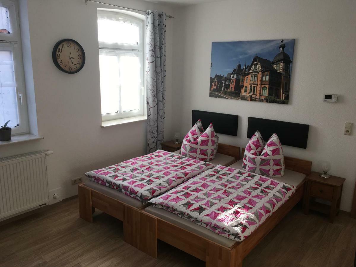 Ferienwohnung Fuer Alt Und Jung Sonneberg Exterior foto
